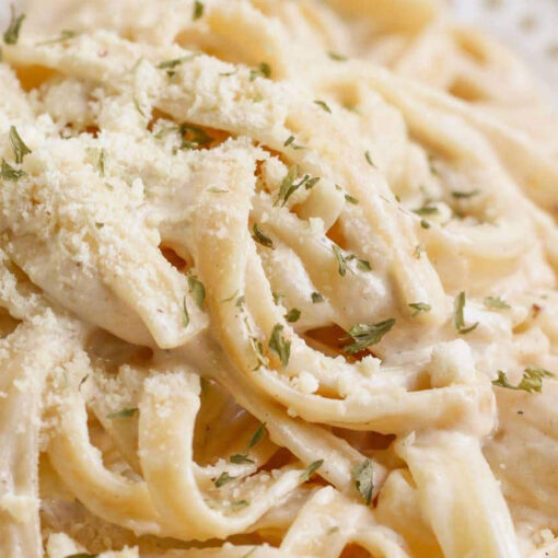 FETTUCINE ALFREDO OR CARBONARA Catering